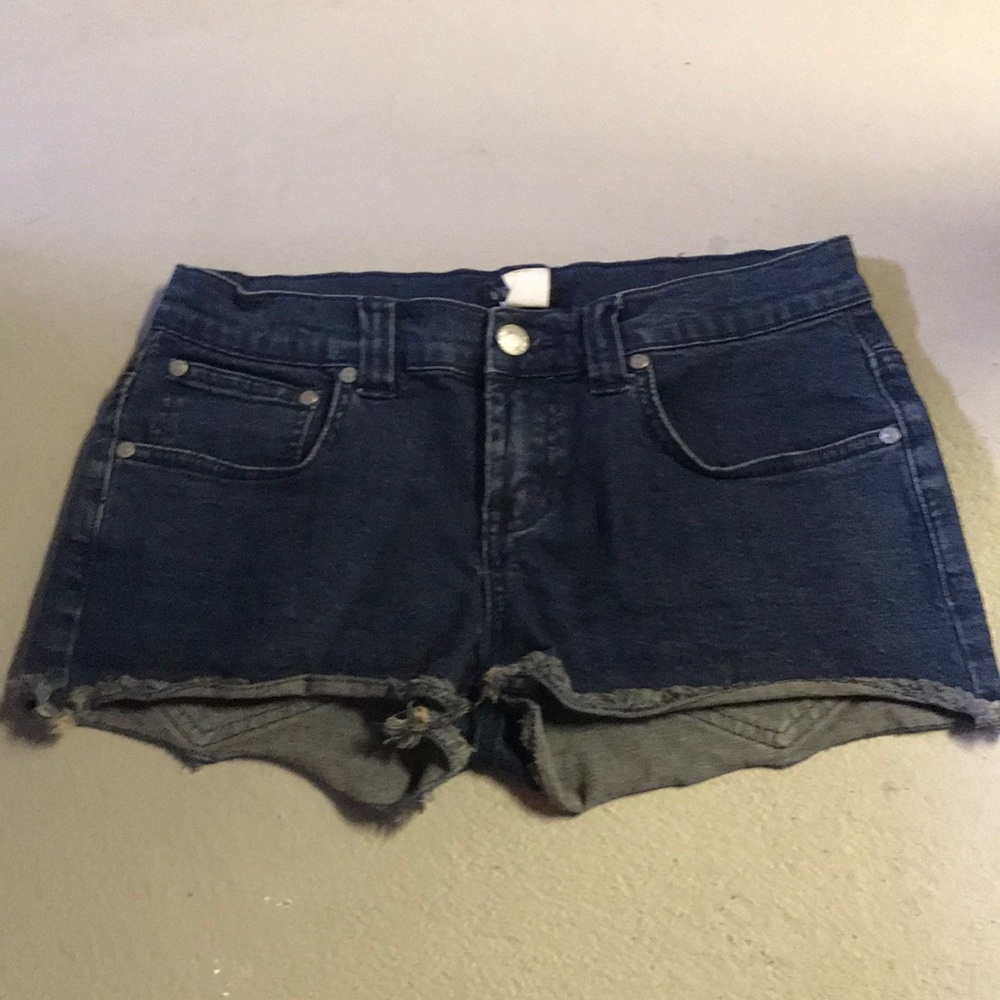 Venus cutoff jean shorts size 2 dark wash